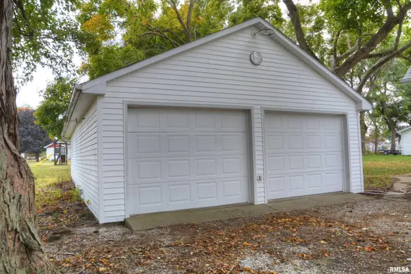 705 W ADAMS ST, Blandinsville, IL 61420