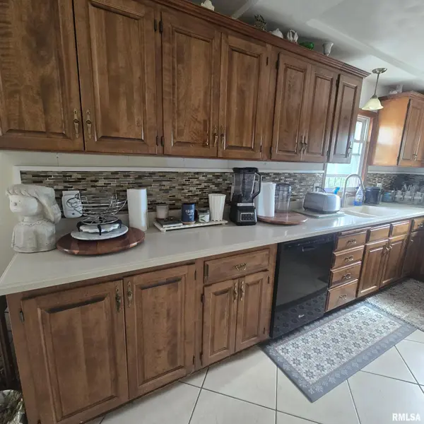 3013 W WESTPORT RD, Peoria, IL 61615