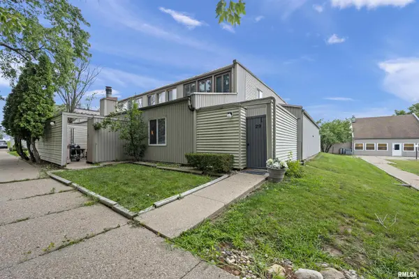 6831 N FROSTWOOD Pkwy #D29, Peoria, IL 61615