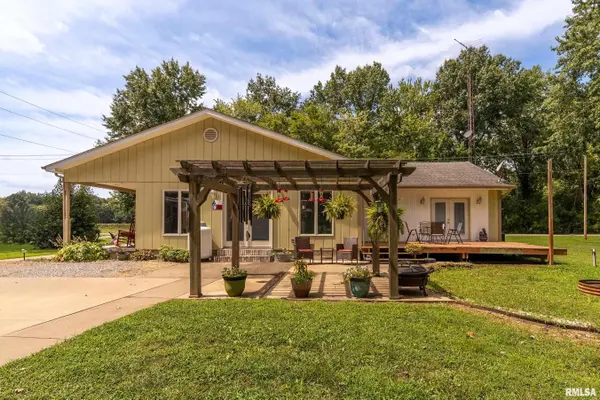 4948 Whaley ST, Mulkeytown, IL 62865