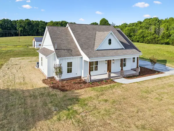 2797 Unionville Rd, Chapel Hill, TN 37034