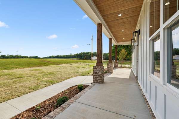 2797 Unionville Rd, Chapel Hill, TN 37034