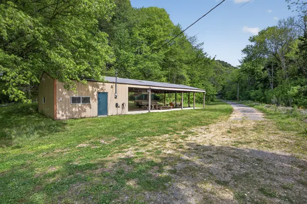 700 Ben Birdwell Ln, Bloomington Springs, TN 38545