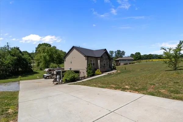180 Alonzo Pl, Cunningham, TN 37052