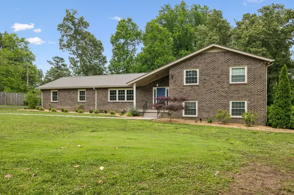220 Lakewood Dr, Tullahoma, TN 37388