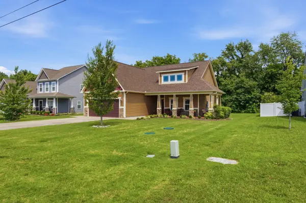 640 Laurel Ln, Murfreesboro, TN 37127