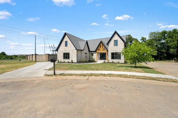 2338 Thad Ct, Murfreesboro, TN 37128