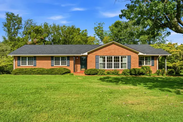 500 N Russell St #N, Portland, TN 37148