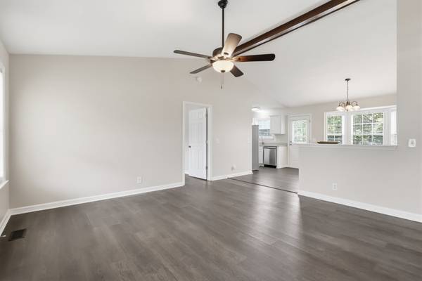 4800 Peppertree Dr, Antioch, TN 37013