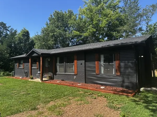 205 Locust Dr, Erin, TN 37061