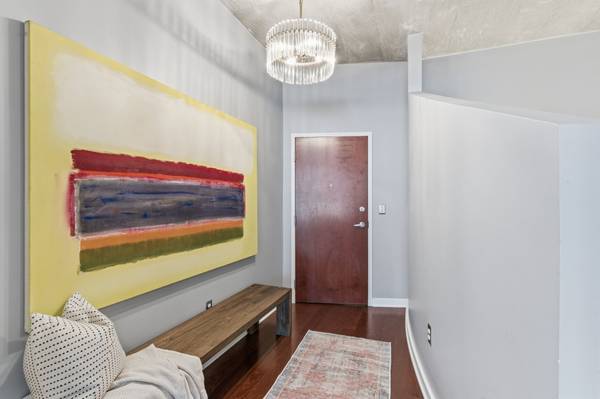 301 Demonbreun St #907, Nashville, TN 37201