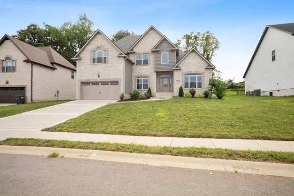 1409 Apple Blossom Rd, Clarksville, TN 37042