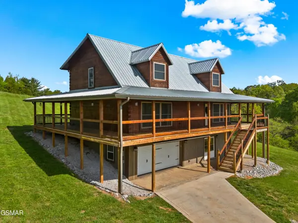102 Golf View Boulevard, Dandridge, TN 37725