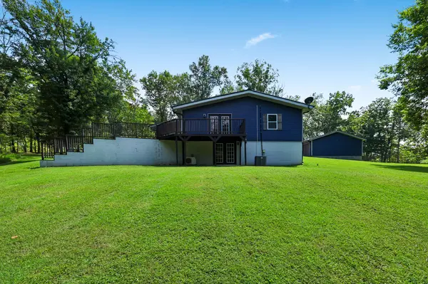 432 Parker Ln, Bradyville, TN 37026
