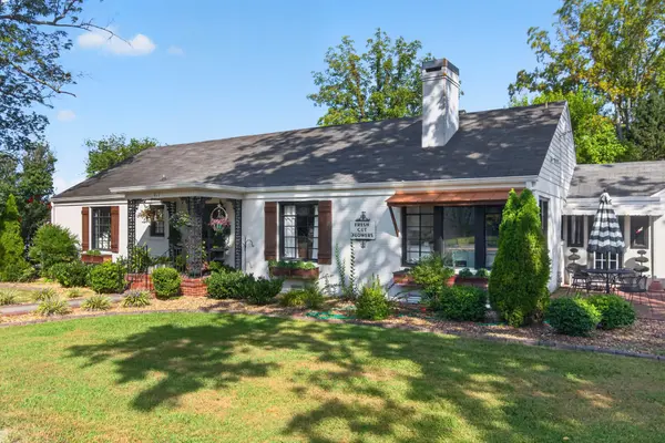 212 W Blackwell St, Tullahoma, TN 37388