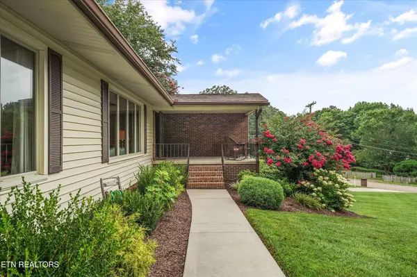 4704 Simona Rd, Knoxville, TN 37918