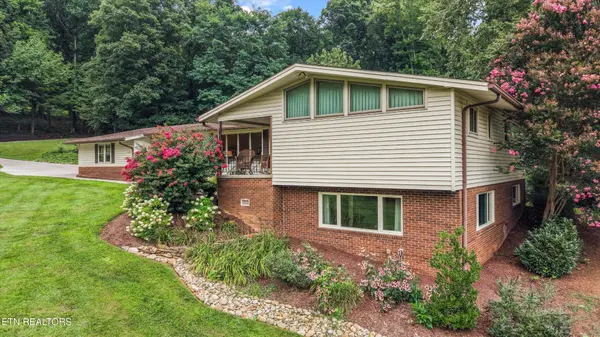 4704 Simona Rd, Knoxville, TN 37918