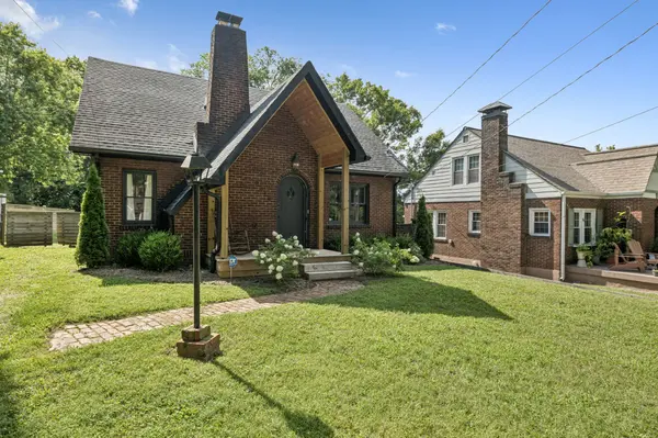2316 Riverside Dr, Nashville, TN 37216