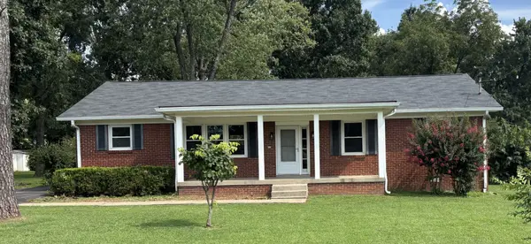 6816 Longview Dr, Murfreesboro, TN 37129
