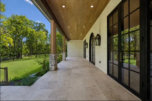 4333 Eatons Creek Rd, Nashville, TN 37218