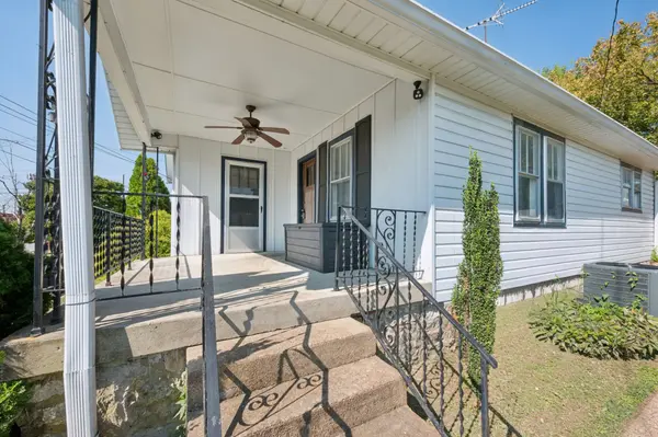 105 30th St, Old Hickory, TN 37138
