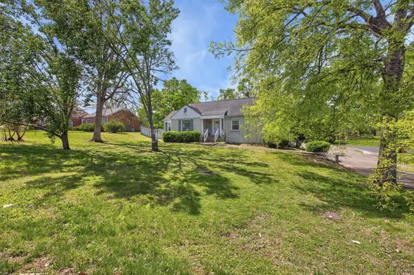 118 S Graycroft Ave, Madison, TN 37115