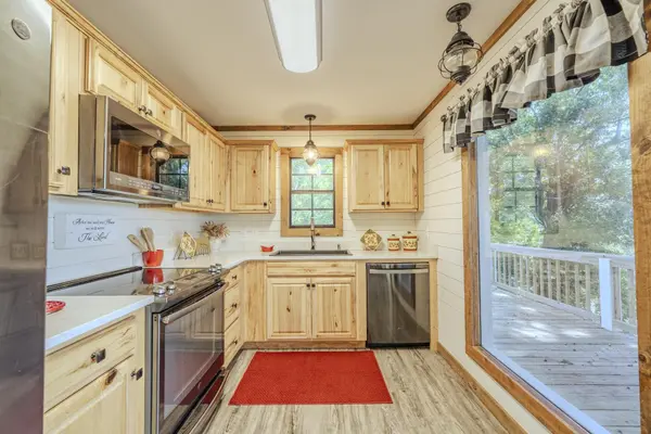 649 NARROWS LN, Counce, TN 38326
