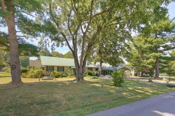 6230 E Spring Circle CIR, Springfield, MO 65809