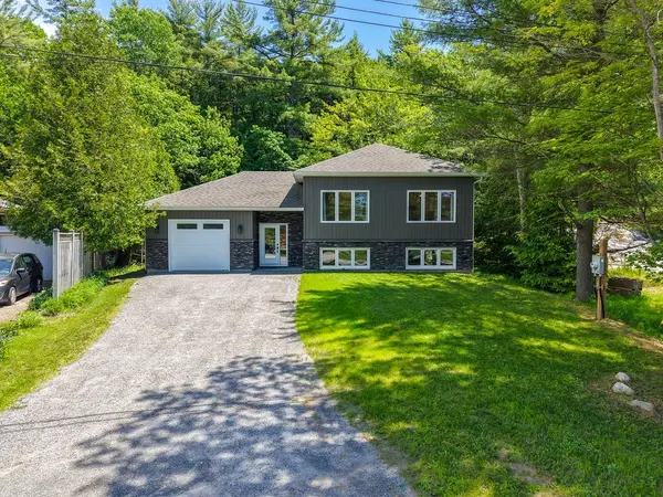 10 Glenrock RD, Mcdougall, ON P2A 2W9