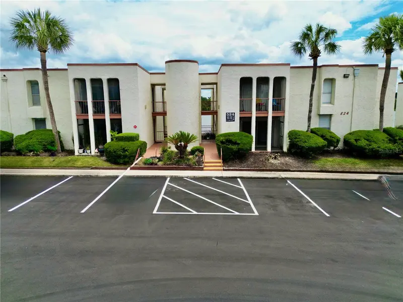 524 ORANGE DR #11, Altamonte Springs, FL 32701