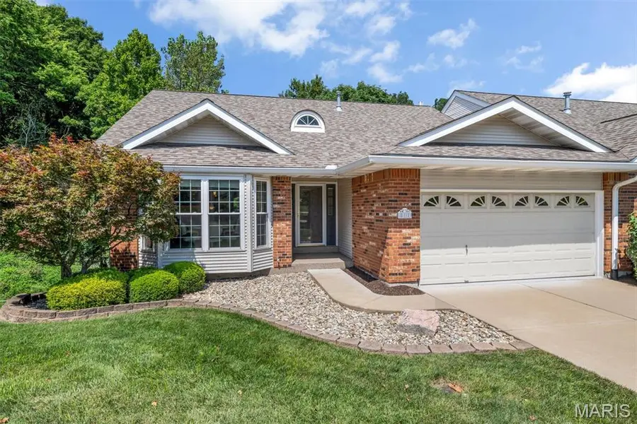 811 Brae CT, Chesterfield, MO 63017