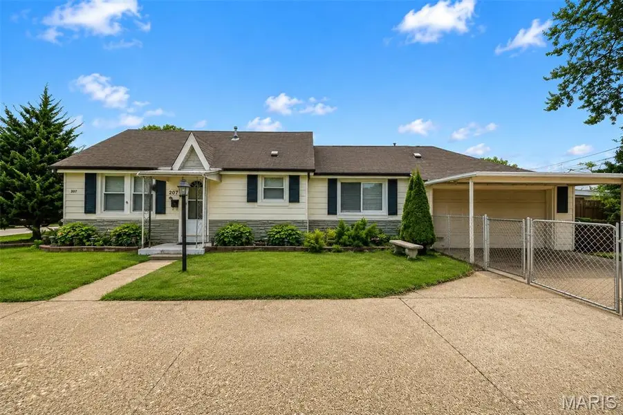 207 Marilyn Estates DR, St Louis, MO 63123