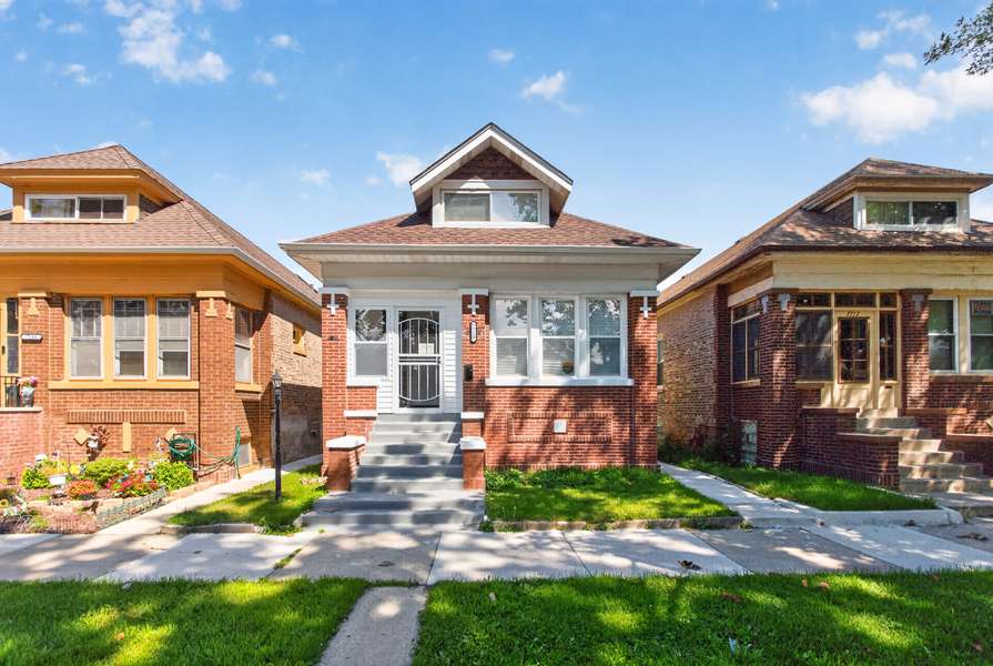 7715 S Eberhart AVE, Chicago, IL 60619