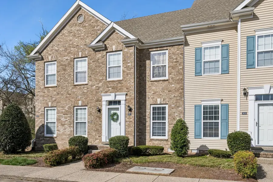 3027 Newport Valley Cir #J-2, Thompsons Station, TN 37179