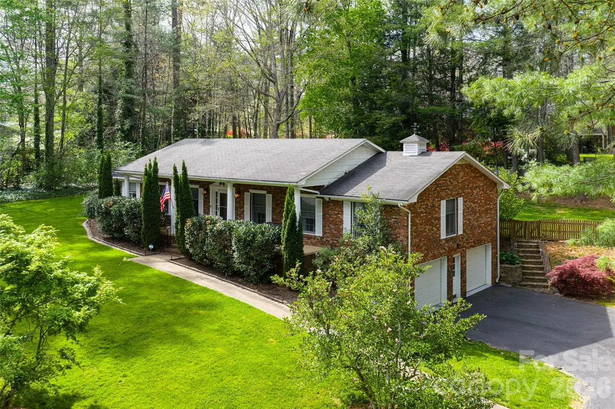 117 Brandon RD, Hendersonville, NC 28739