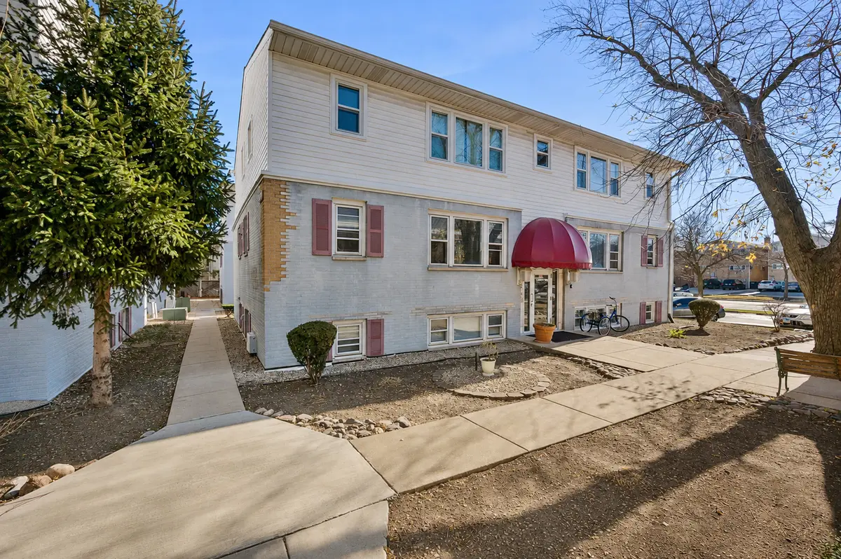 9421 Kelvin LN #3153, Schiller Park, IL 60176