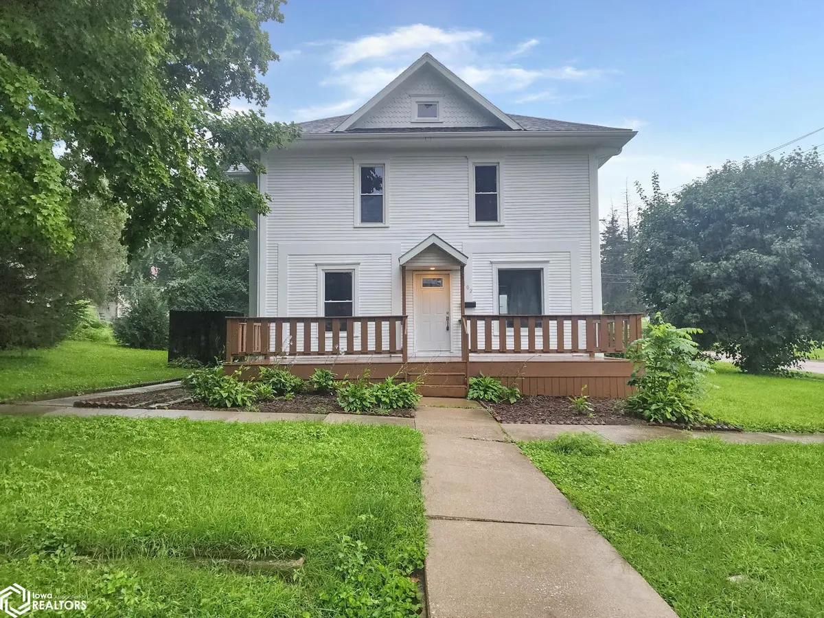 102 Johnston ST, Gladbrook, IA 50635