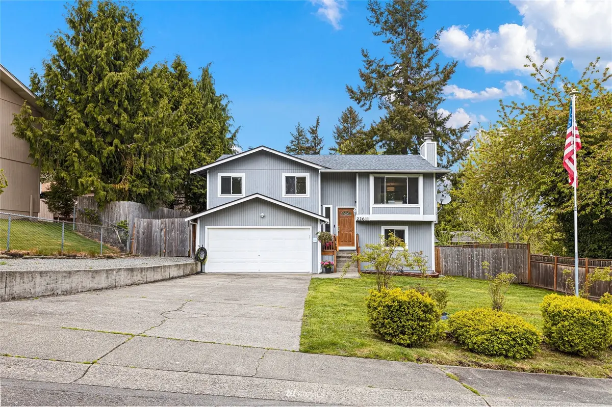 22611 119th AVE SE, Kent, WA 98031