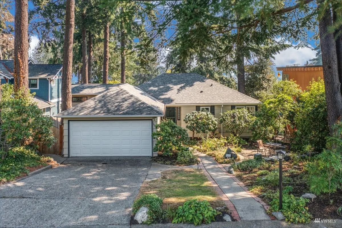 6626 57th AVE NE, Seattle, WA 98115