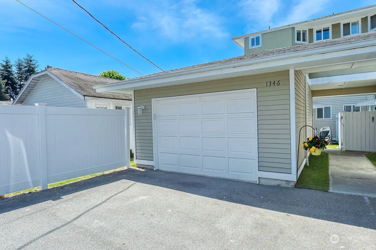 1346 4th ST, Blaine, WA 98230