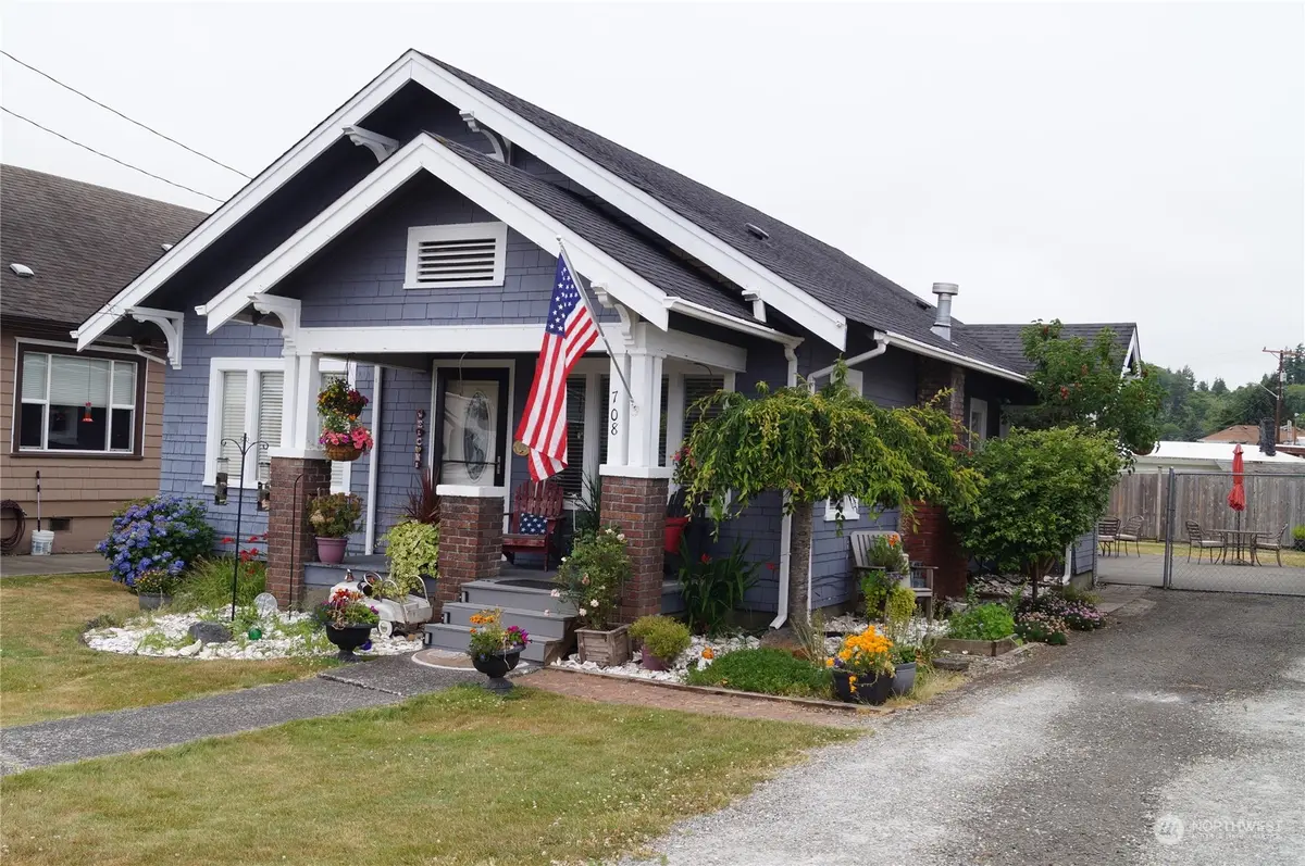 708 Spruce Street Dr, Hoquiam, WA 98550