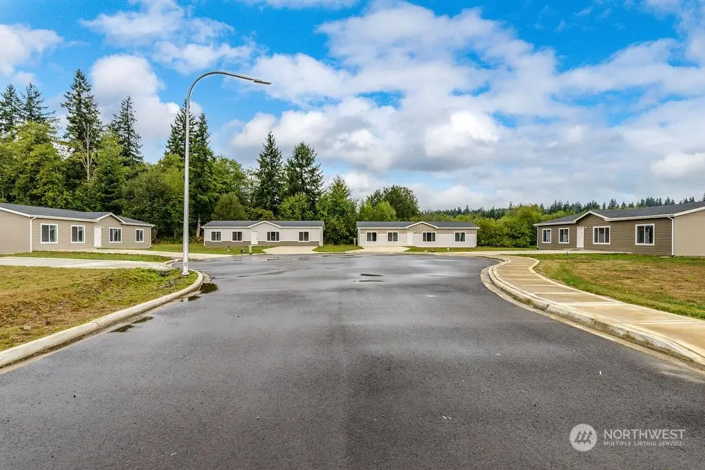 12 Dry Creek CT, Elma, WA 98541