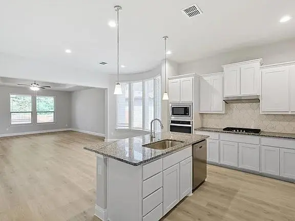 2169 Knightsbridge Road, Argyle, TX 76226