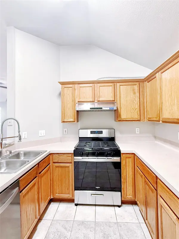 1581 Parkfield CIR, Round Rock, TX 78664