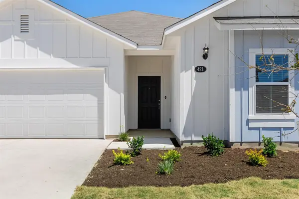 421 Hortus DR, Kyle, TX 78640
