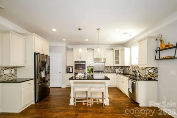 5401 Casper DR, Charlotte, NC 28214