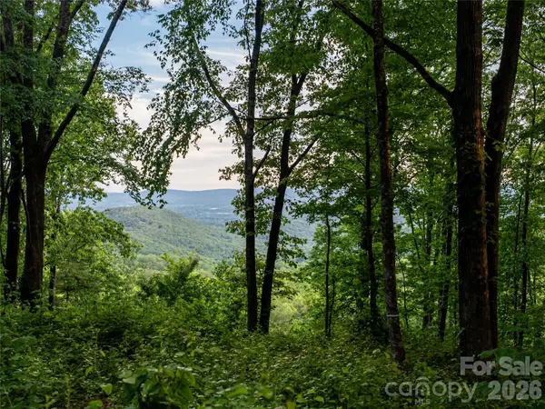 000 New Sprout LN #2, Hendersonville, NC 28792