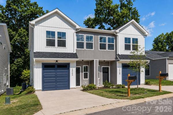 206 W Todd LN #A & B, Charlotte, NC 28208