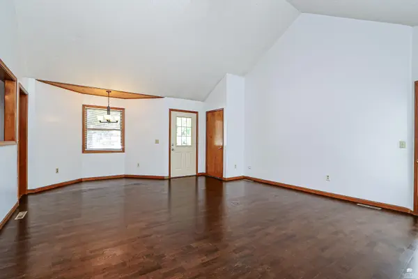 925 Connecticut AVE, Manhattan, KS 66502