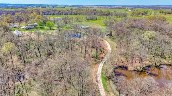 450 SW 725 RD, Chilhowee, MO 64733